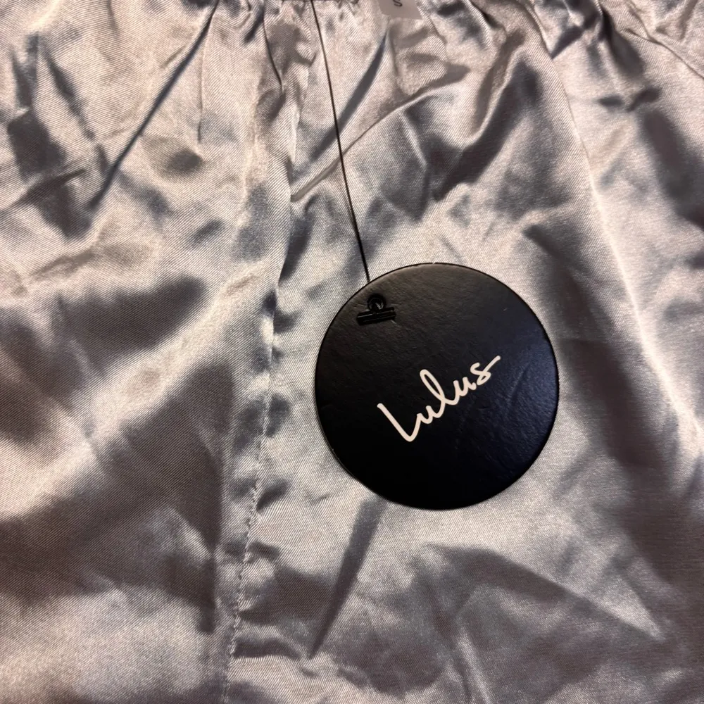 Lulus Sweetest Dreams Silver Satin Ruffled Pajama bottoms Size: Small NWT - Image 3