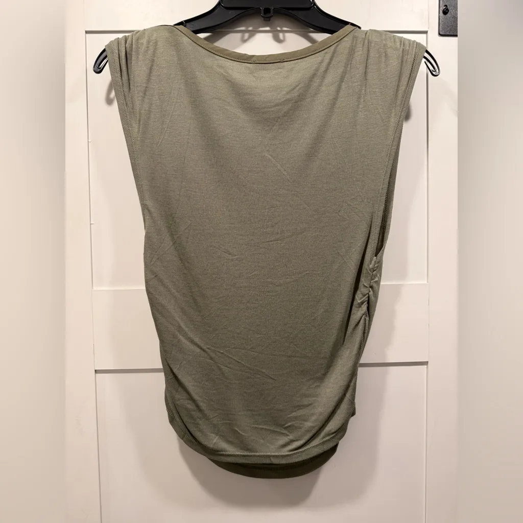 Free People Night We Met Tee in Ivy League size Medium NWOT - Image 6