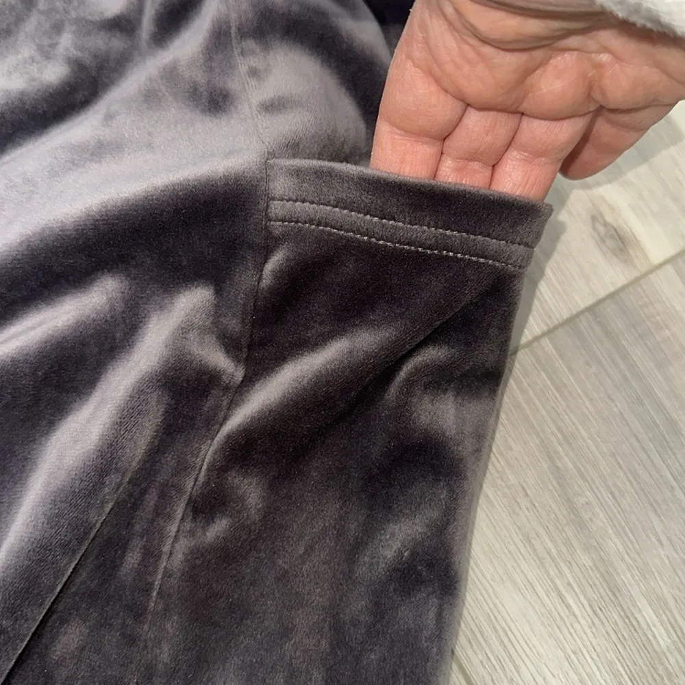 Offline by Aerie after party velour joggers size small - Image 3