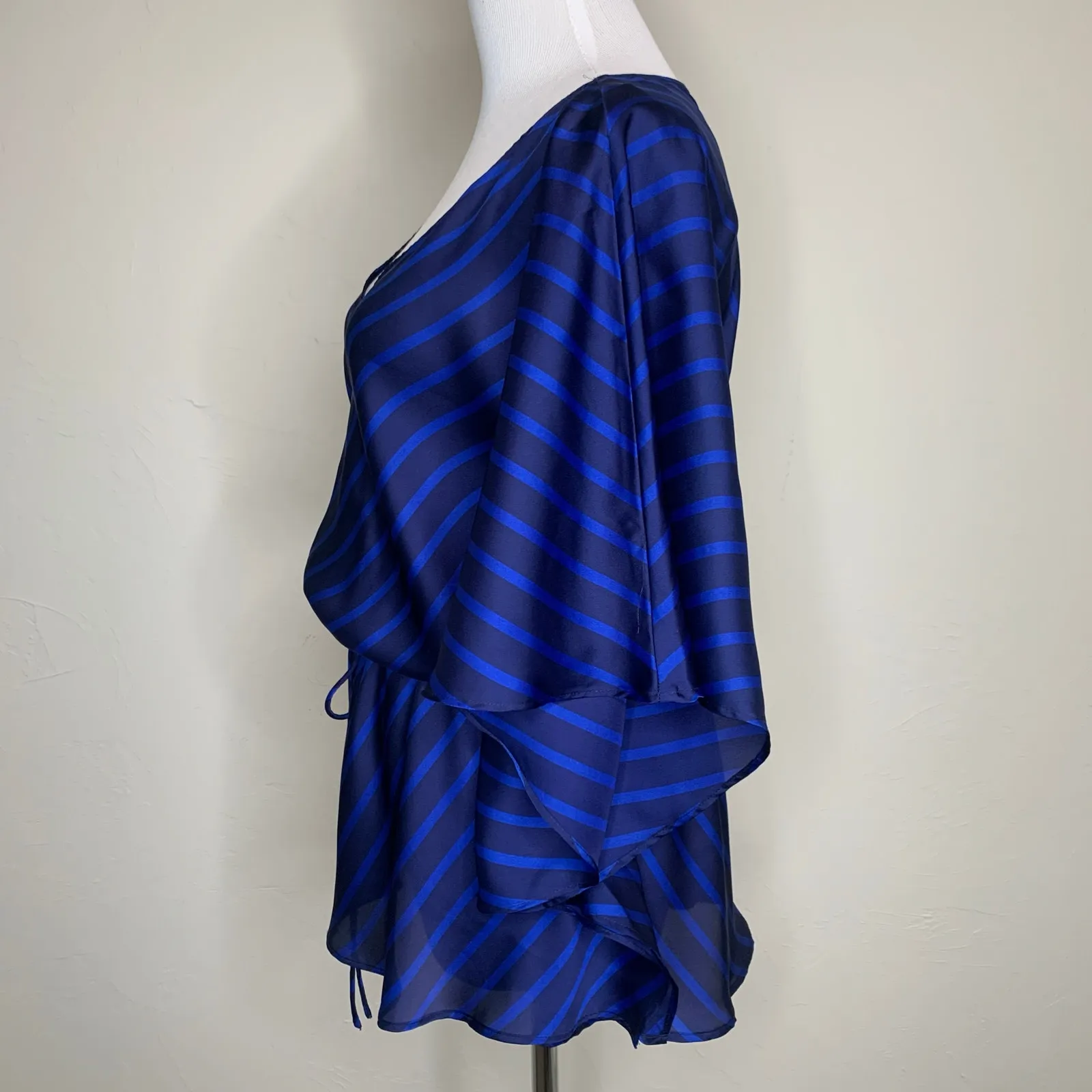 Lauren Ralph Lauren Blue Stripe Blouse Sz Small/ Medium - Image 3