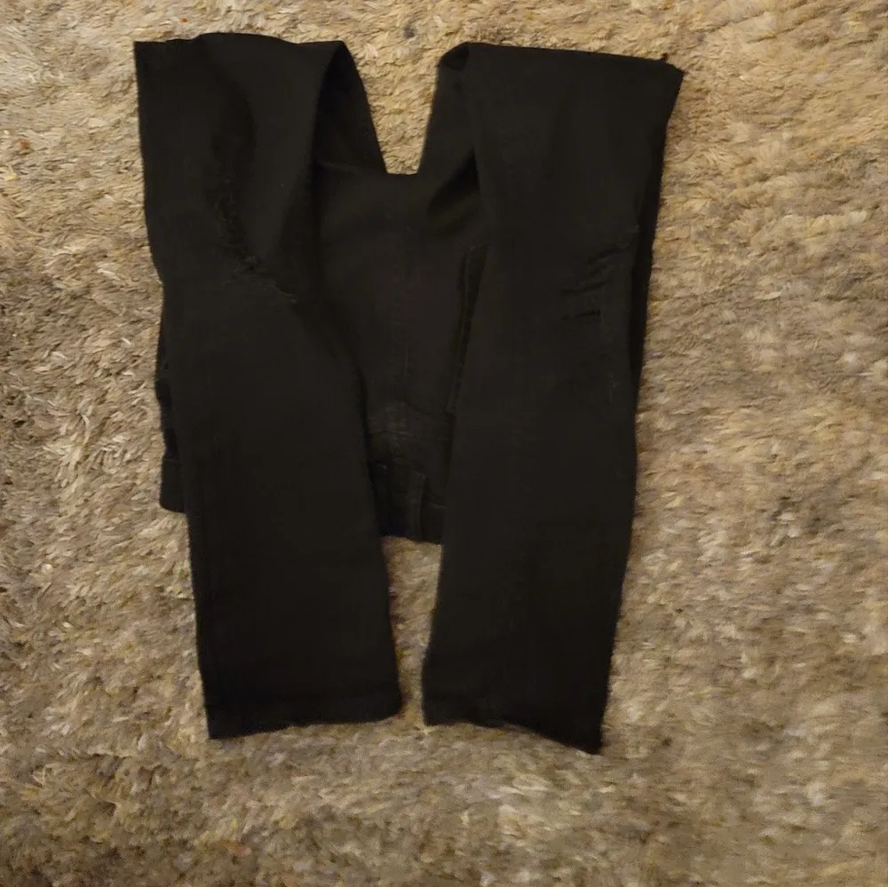 🔥SALE🔥Blank NYC Black Horbatio Distressed Ripped Skinny Jeans 28 - Image 5