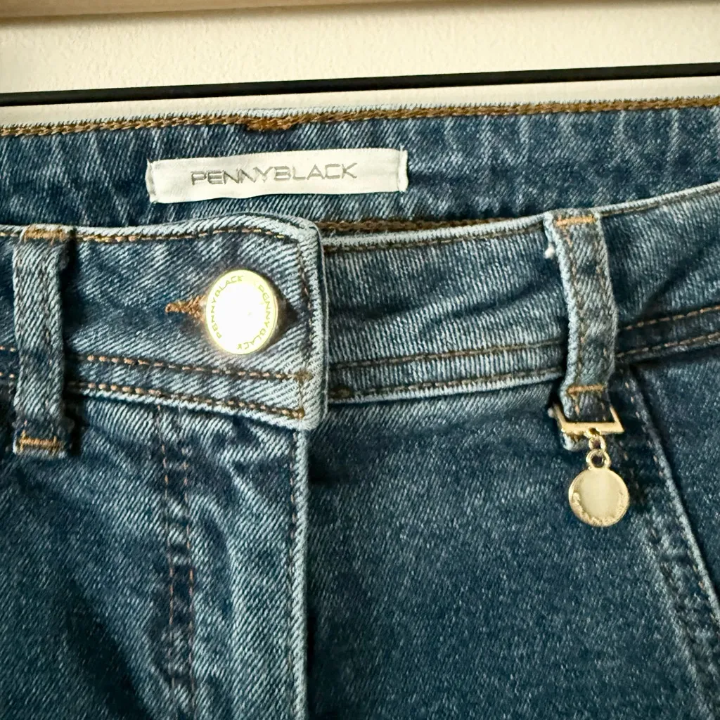 Penny Black High Waist Tapered Jean in Medium Wash Size 4 Blue - Image 3