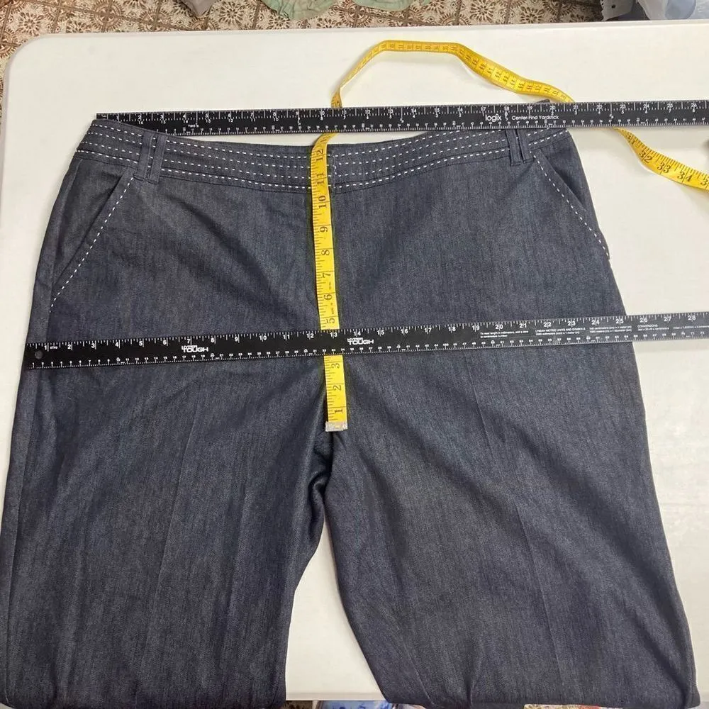 CATO‎ Woman Capri Denim Pants Inseam 19.5 Size 20W Gray - Image 6