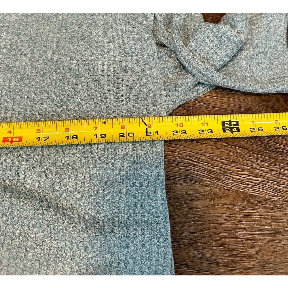 CYRUS Waffle Knit 3/4 Sleeve Top Comfort Size Medium Stretch Polyester Blend - Image 6