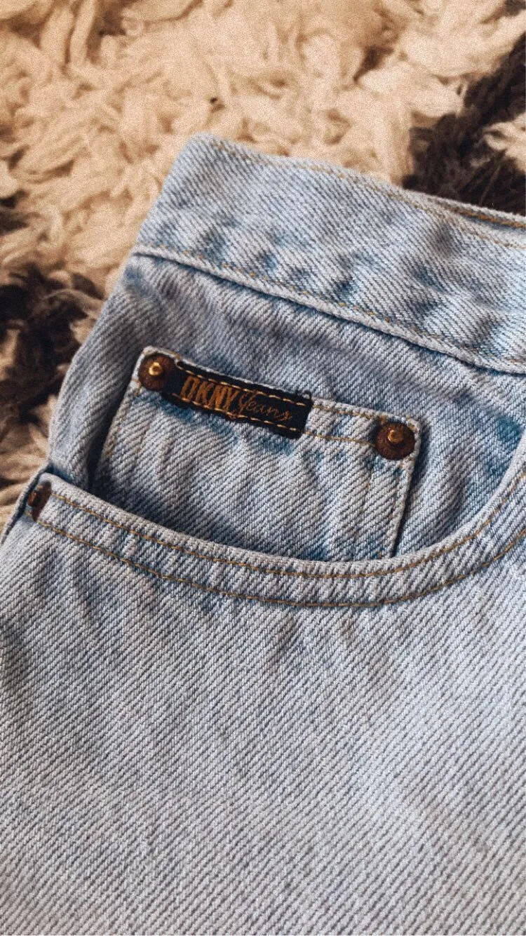 DKNY *VINTAGE*  Denim Shorts - Image 3