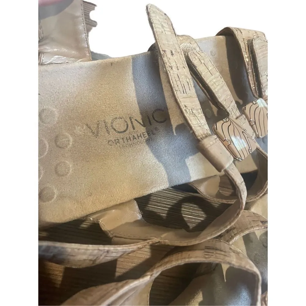 Vionic AMBER ADJUSTABLE SANDAL size US 9 in Gold Cork - Image 6