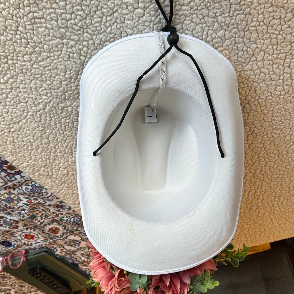 🌺 White Women's Cowboy Hat with Brim lined with Blinking lights Silver - Image 3
