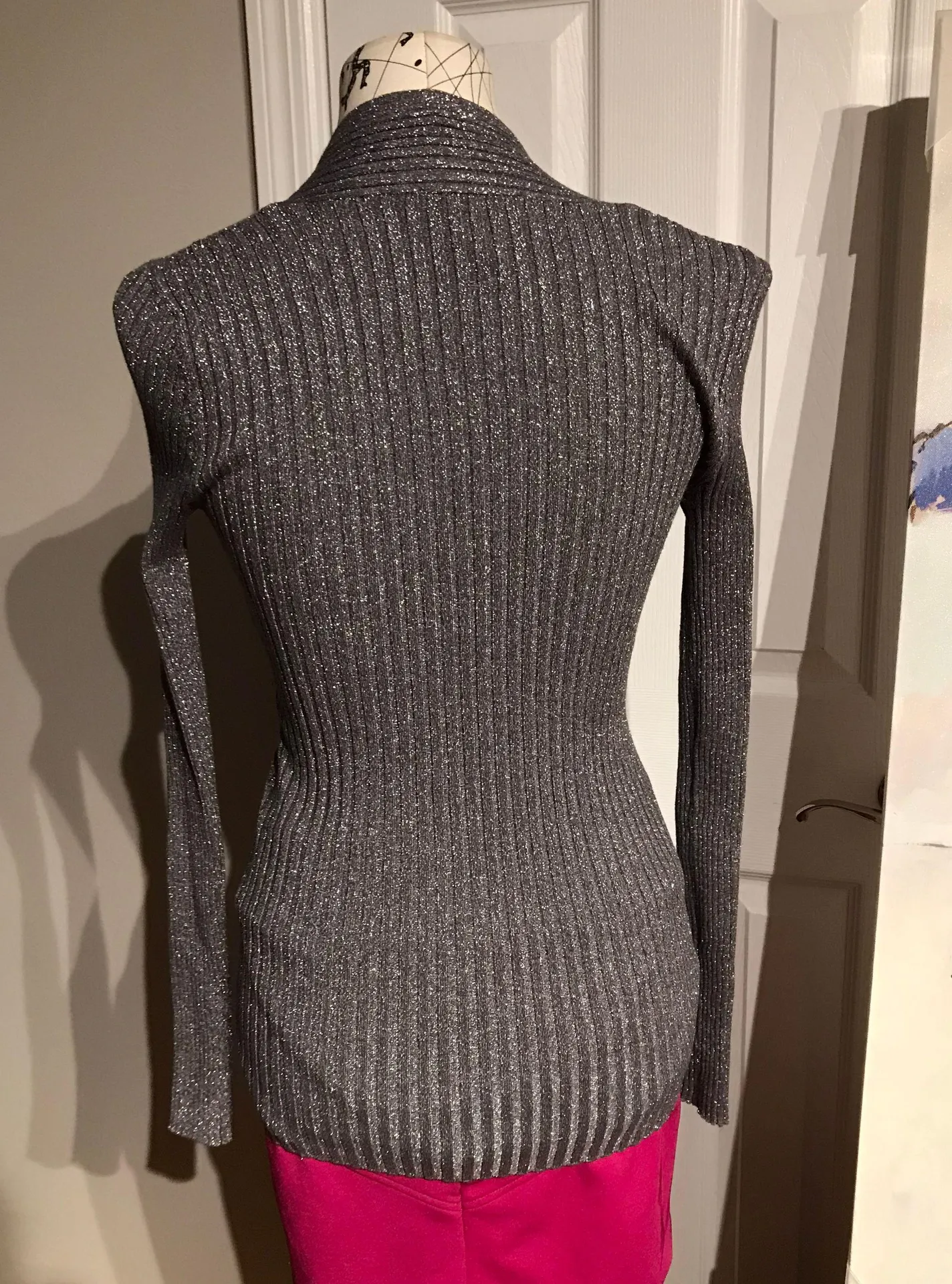 International concepts Inc Metallic Shiny Top Blouse Long Sleeve Fit Bodice V Neck  - Image 2