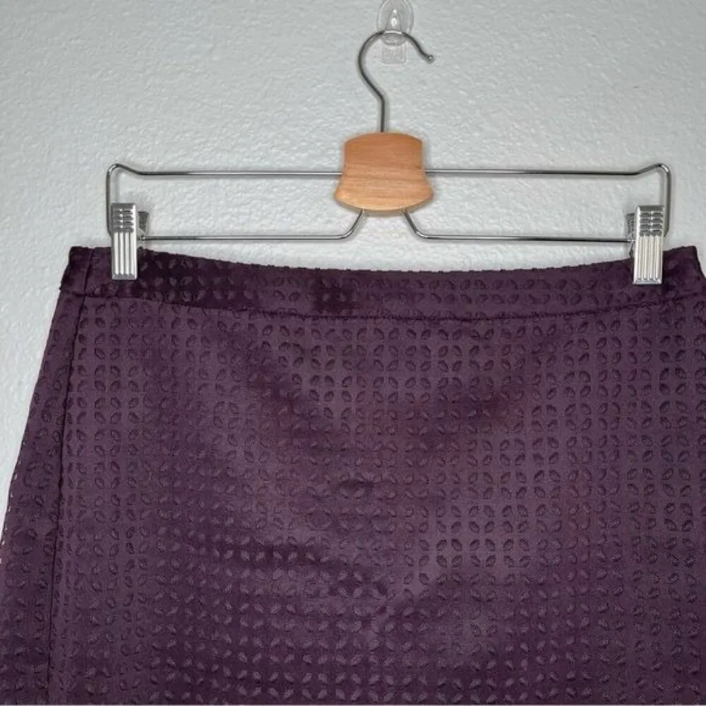 Banana Republic Short Pencil Skirt Laser Cut vineyard purple size 8 new - Image 3