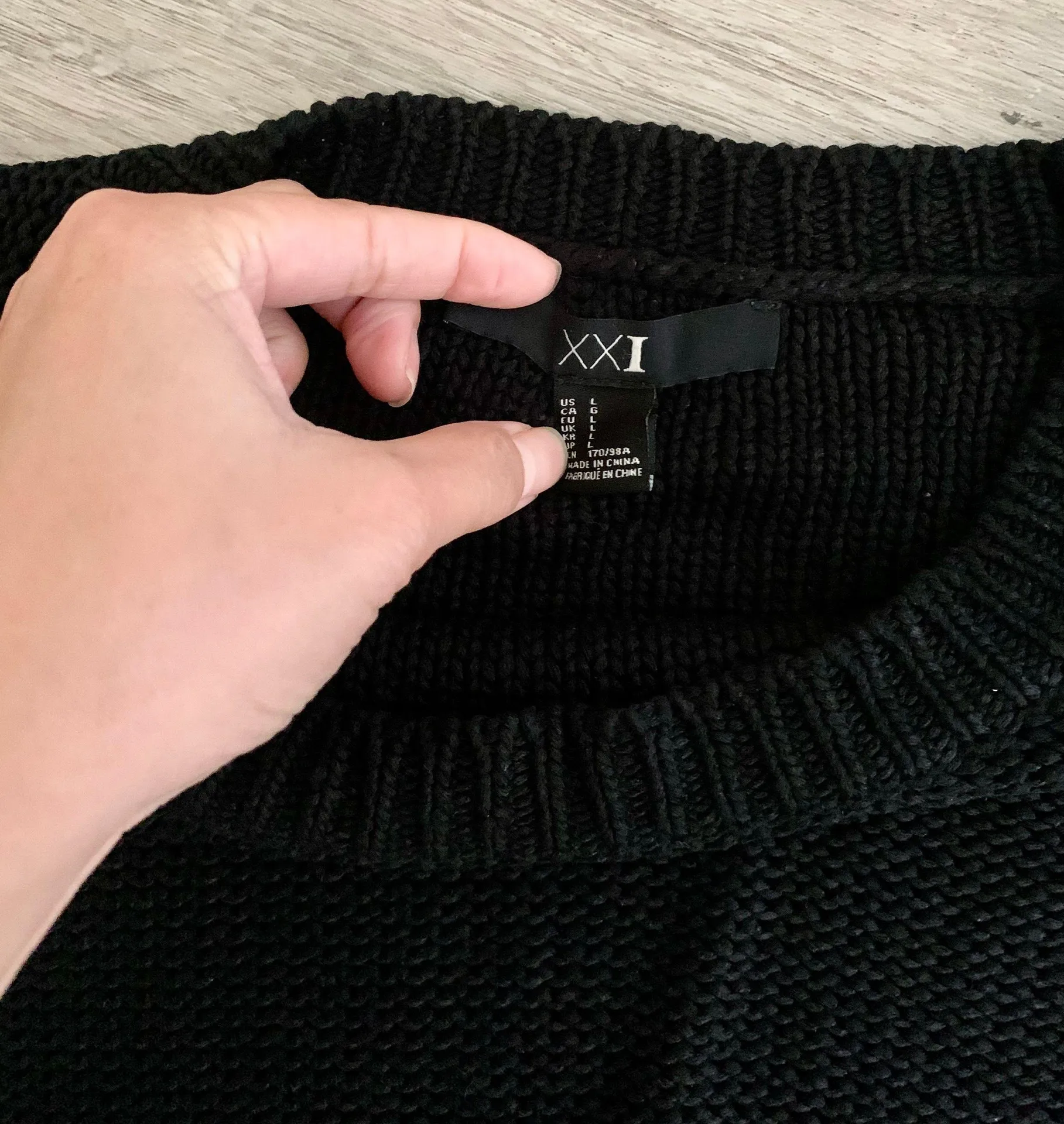 Black Lose Knit Sweater L - Image 5