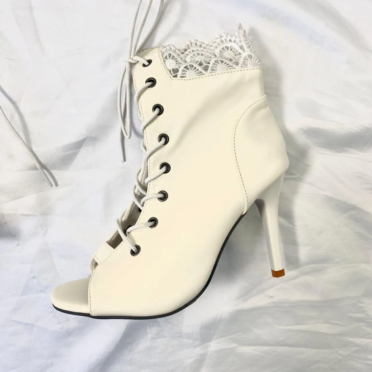 NEW Cream White Faux Leather Renaissance Fair Witchy Wench Lace Boots US 5.5 - Image 2