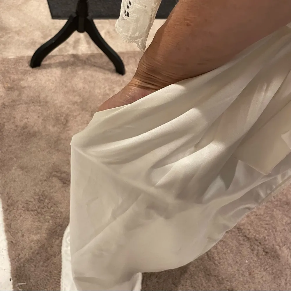 Gorgeous vintage silky satin maxi floral lace trim robe dressing gown lingerie💐 White - Image 11