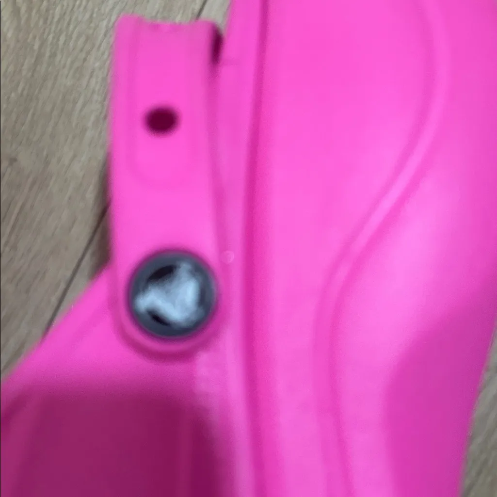 CROCS Baya Platform Clog Bright Pink, Size 10, NWOT - Image 7
