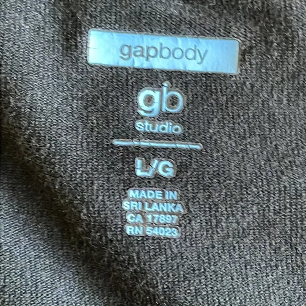 Gap Body Lightweight Cropped Lounge Wear pants - Image 3