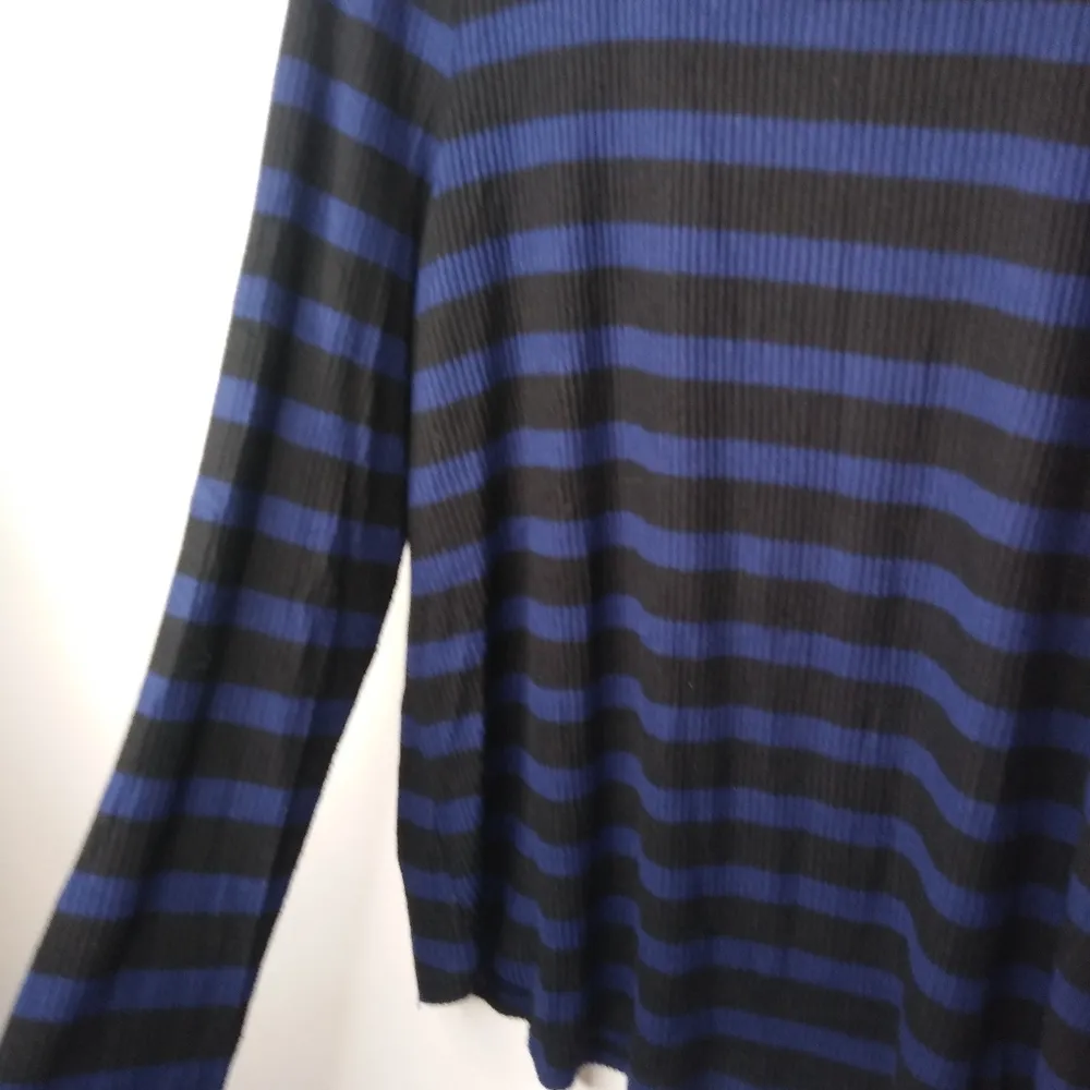 Old Navy XL Black Blue Striped Pullover Sweater Top - Image 7