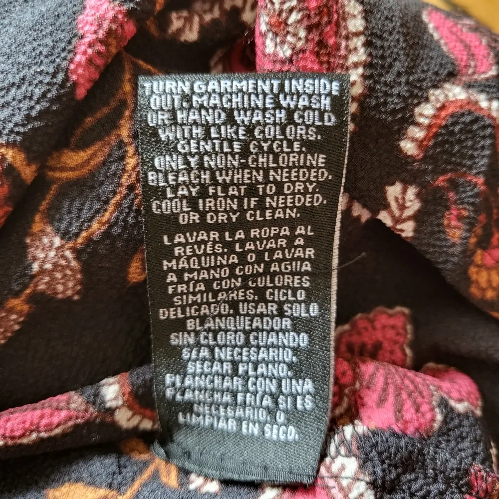 Zac & Rachel Faux Button Down Blouse Paisley Size Small - Image 7