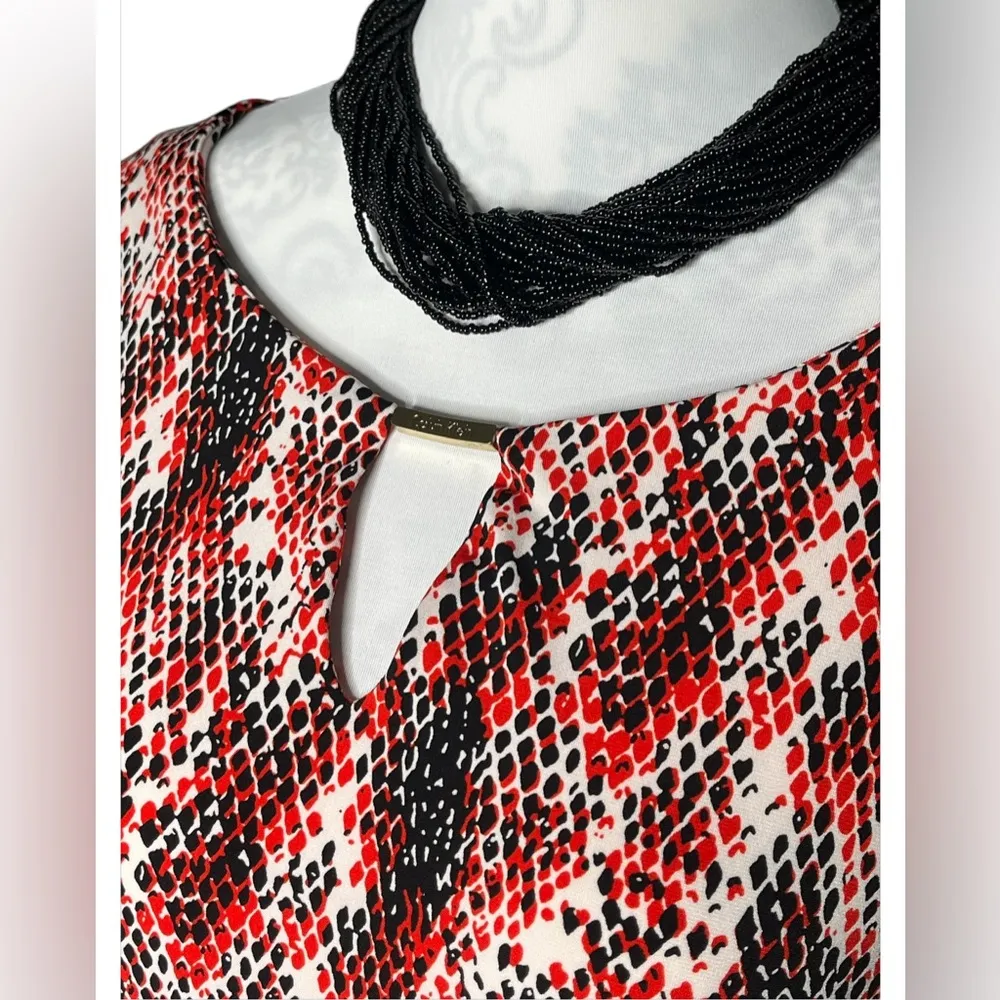 Calvin Klein printed long sleeve blouse sized XL - Image 2