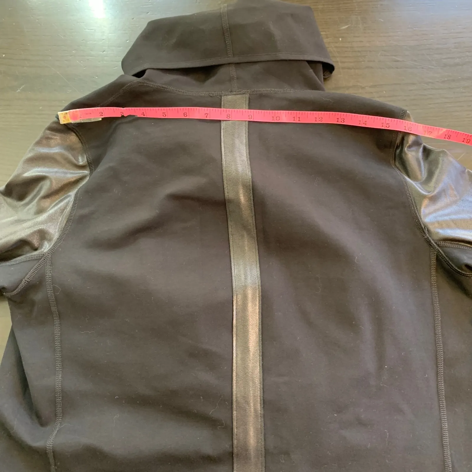 Spanx Black Wrap Drape Faux Leather Sleeve Statement Jacket Coat Size L / G‎ - Image 14