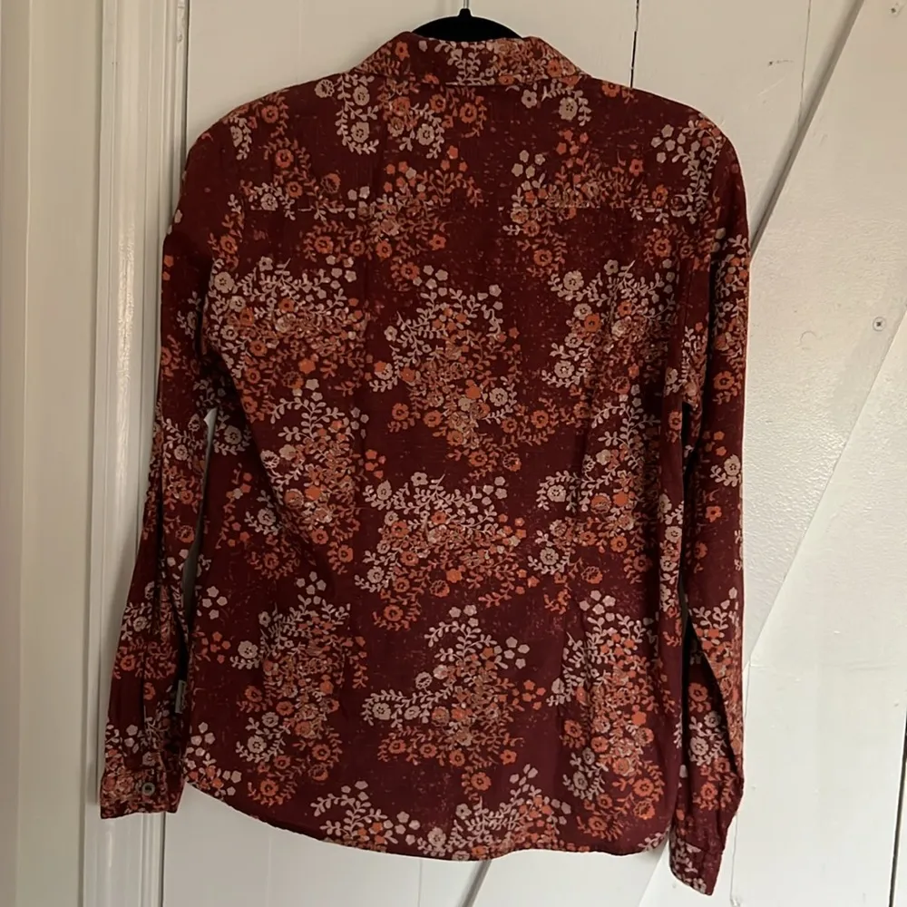 Woolrich  Women’s Fall Floral Button Down Classic Shirt Size Small - Image 3