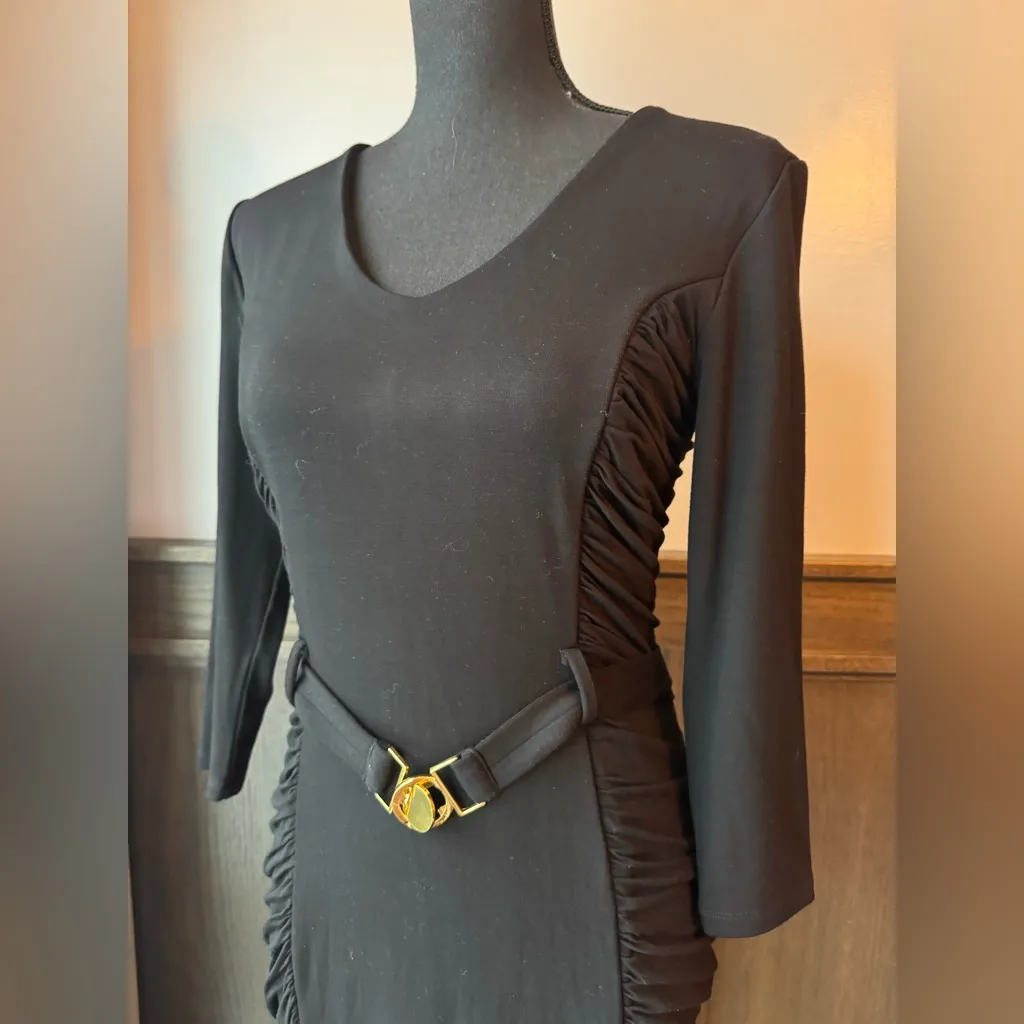 Carmen Marc Valvo Black Long Sleeve Dress with Gold Buckle Euc size small - Image 5