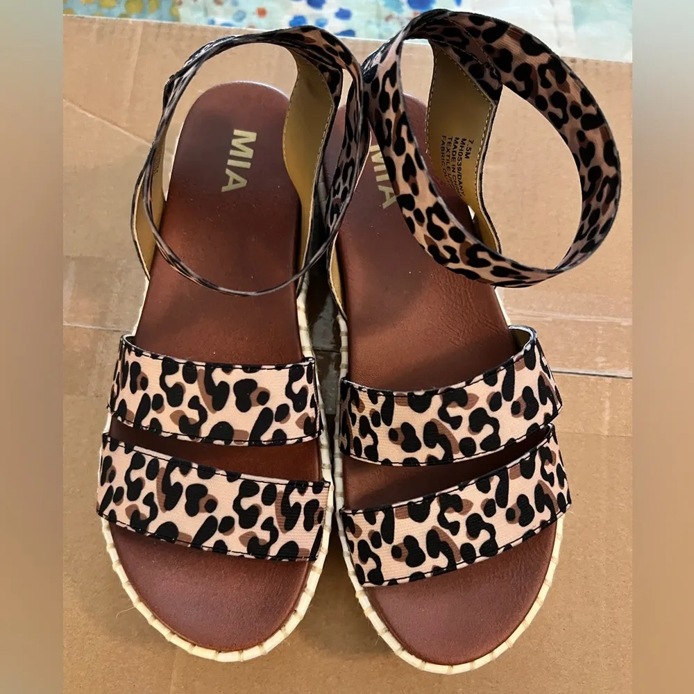 MIA 7.5 Jaguar Print Dany Espadrille Women's Flatform Sandals NWOB - Image 2