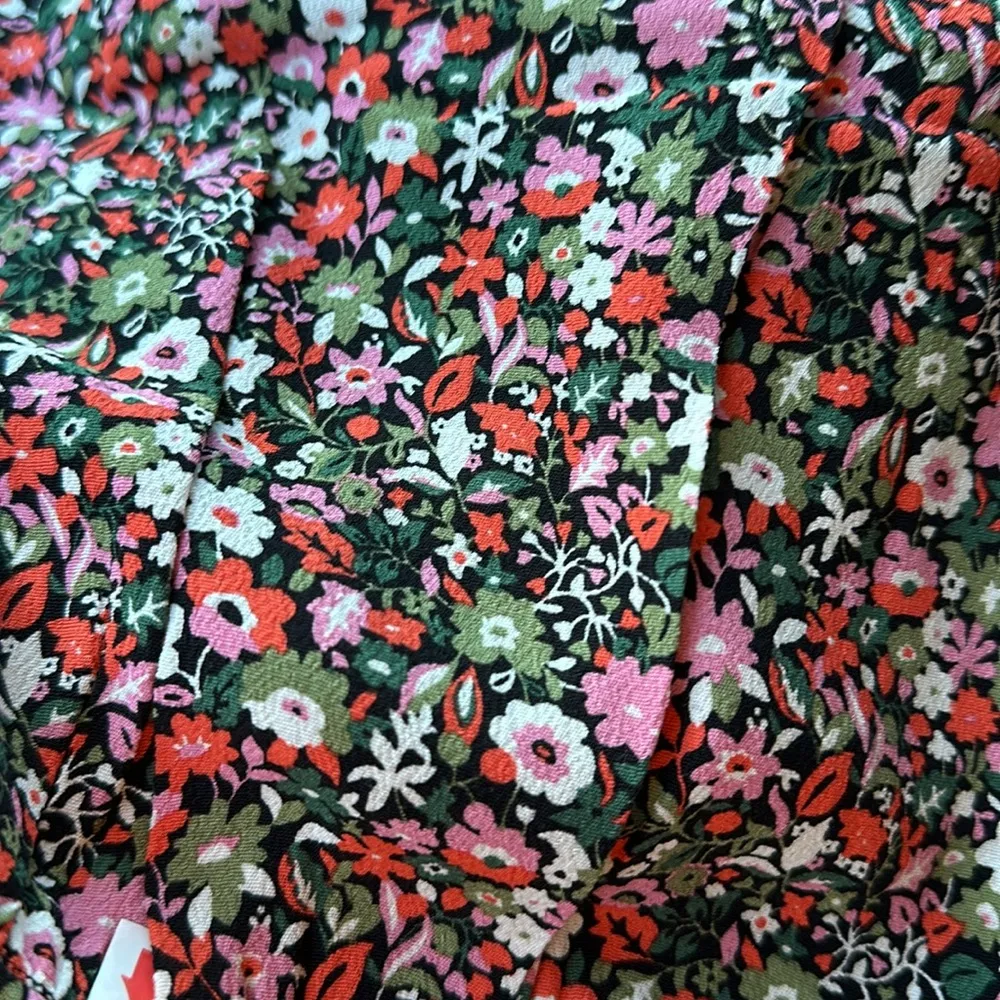 NWT Boden Smocked yoke tiered floral spring mini dress viscose Red Size 8 - Image 2