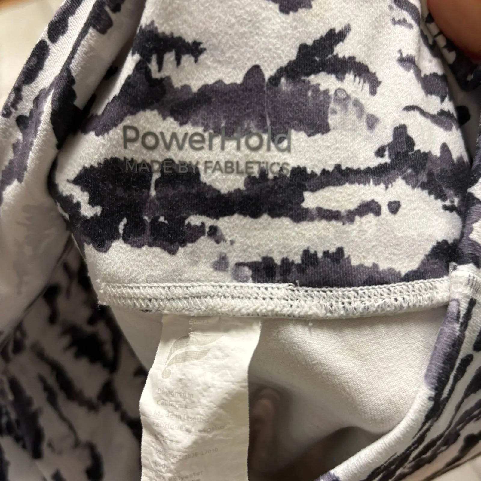 Powerhold Fabletics Black And White Active Leggings‎ Size Small - Image 5