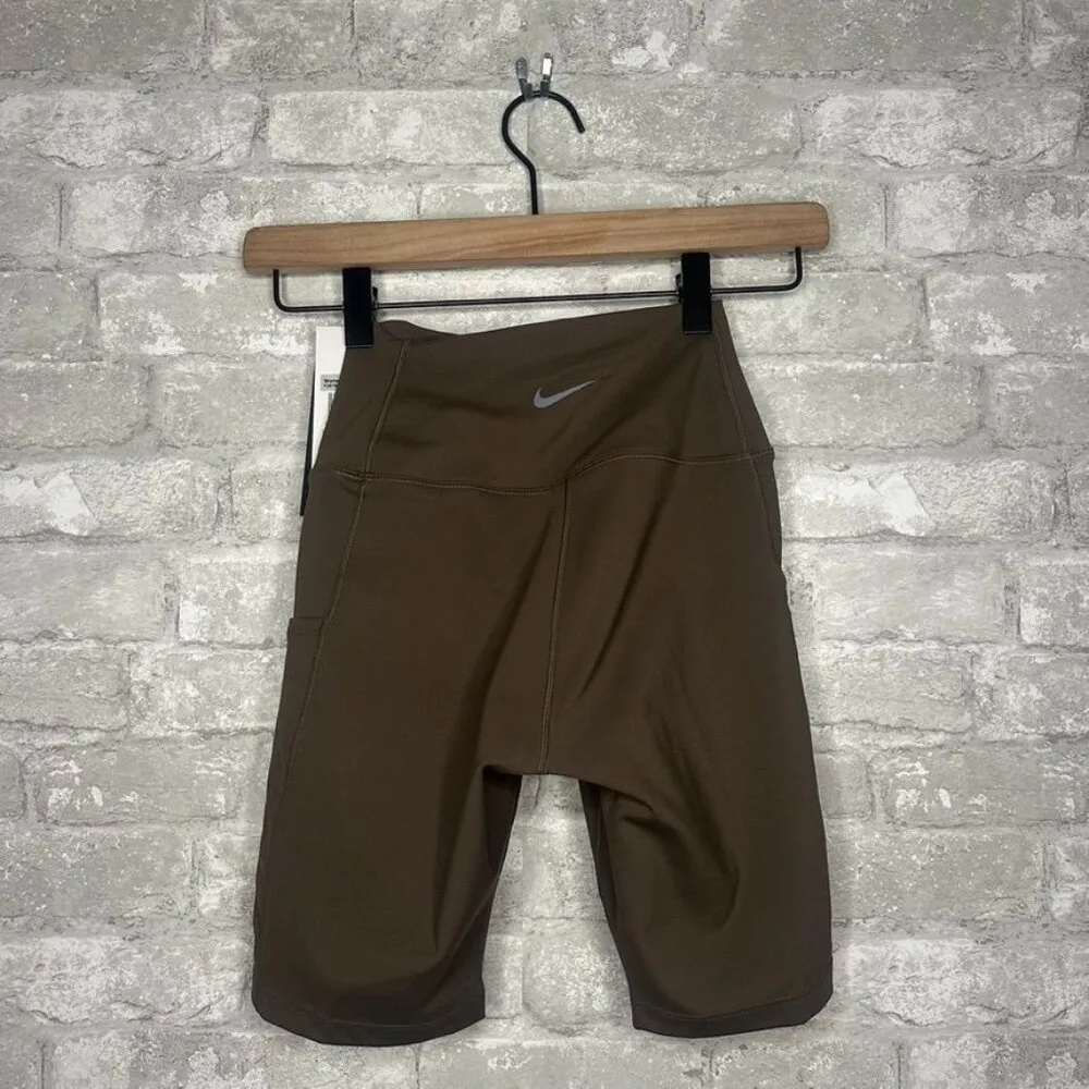 Nike One Women's Training High-Rise Shorts 8" NWT Size XS (Olive) FZ6758-004 - Image 2