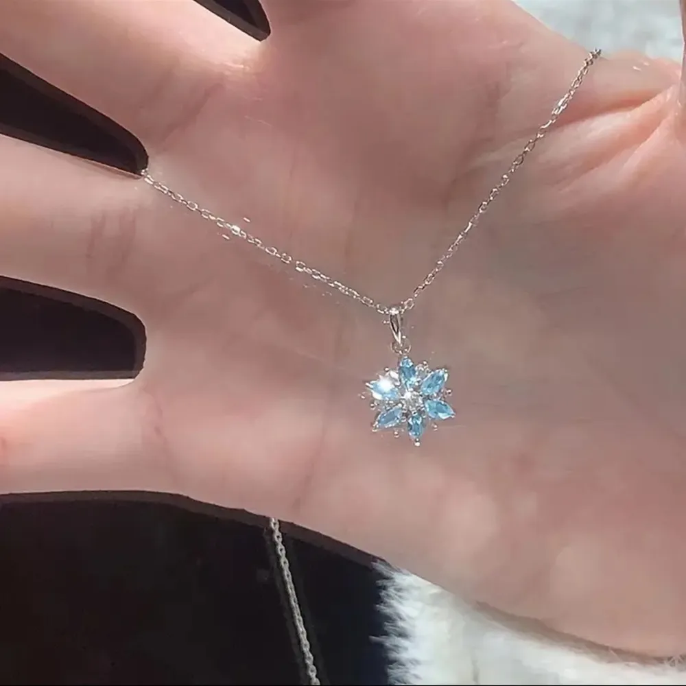 Silver Snowflake Pendant Necklace Baby Blue CZ Winter Holiday Jewelry NWT - Image 5