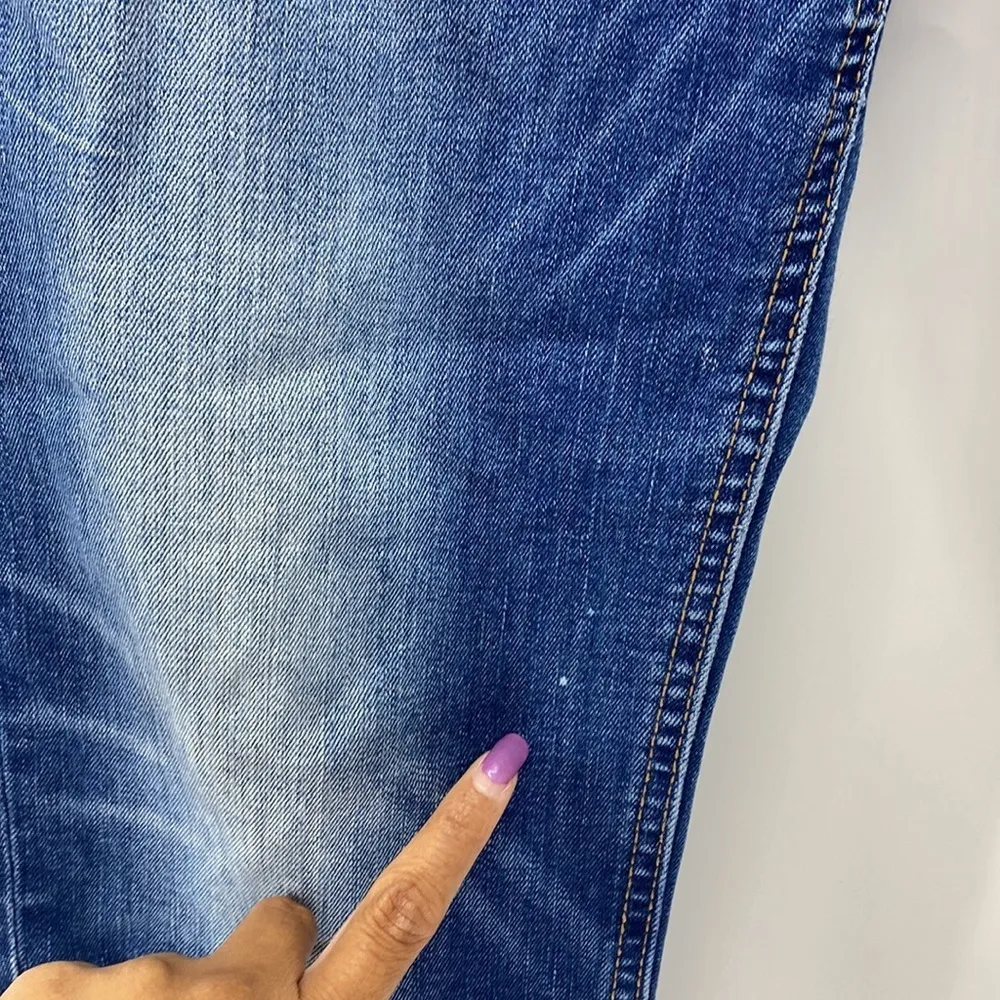 Old Navy boyfriend straight leg high waisted stretch back to school jean - Image 4