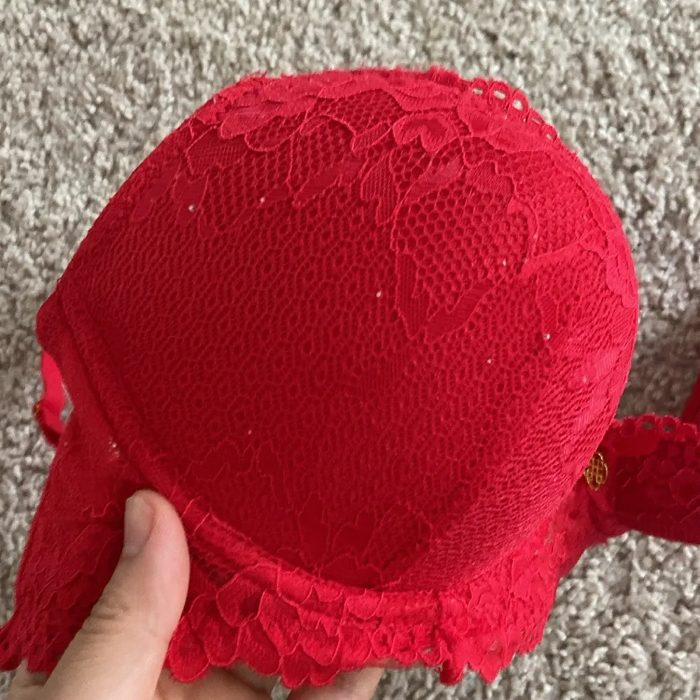 volume up bra. 36C - Image 2