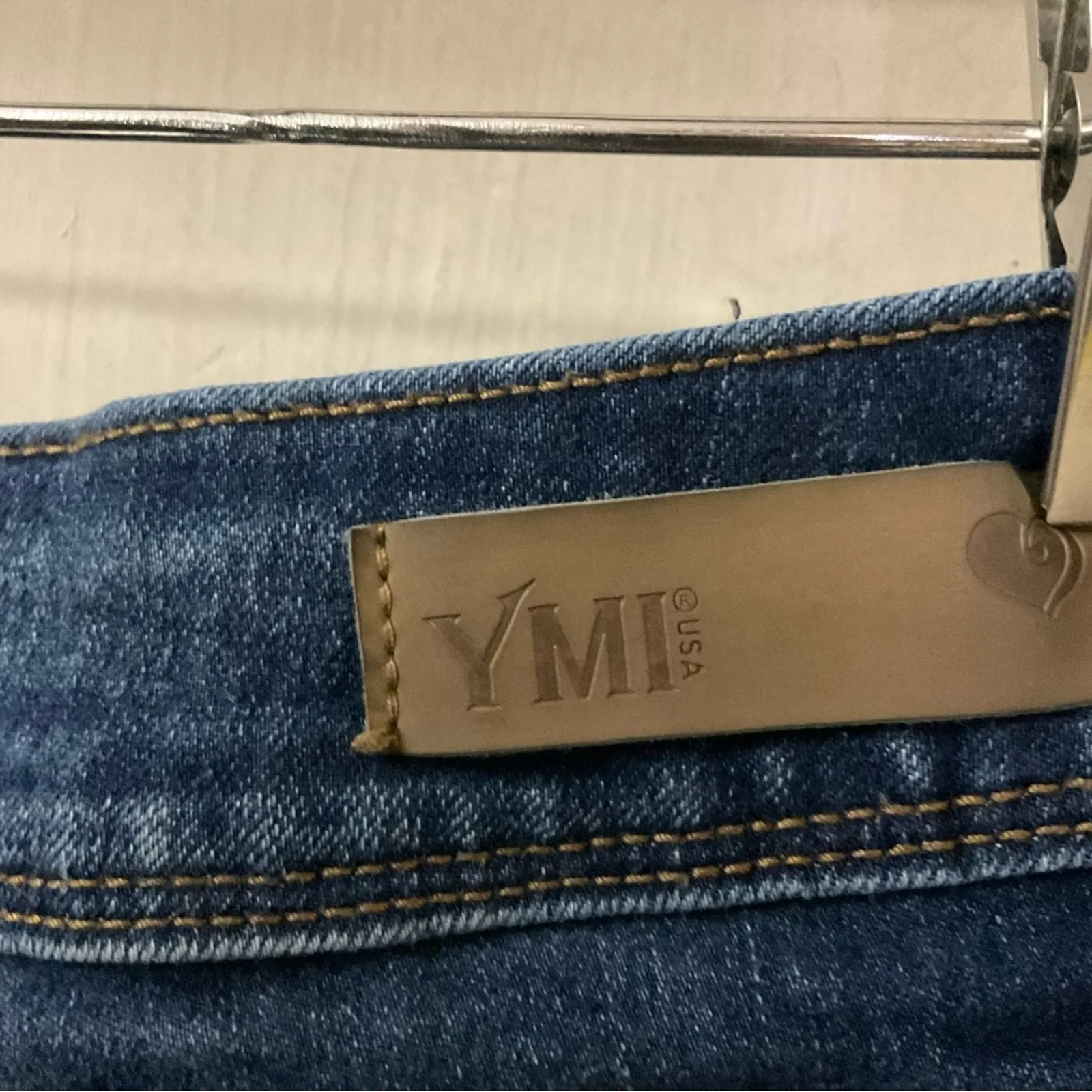 YMI WannaBettaButt Juniors Distressed Blue Jeans 15 Capri Denim Casual Boho - Image 11