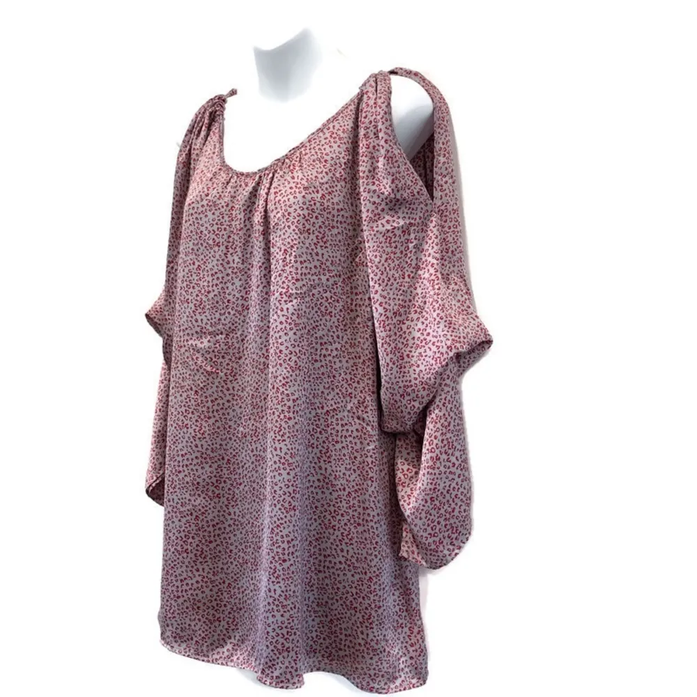 Luxe Apothetique Cold Shoulder Animal Print Blouse - Image 2