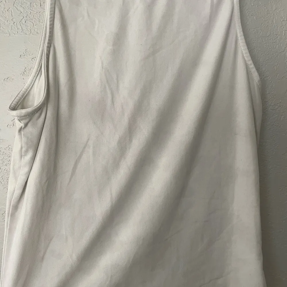 Live in the moment white tank - Image 4