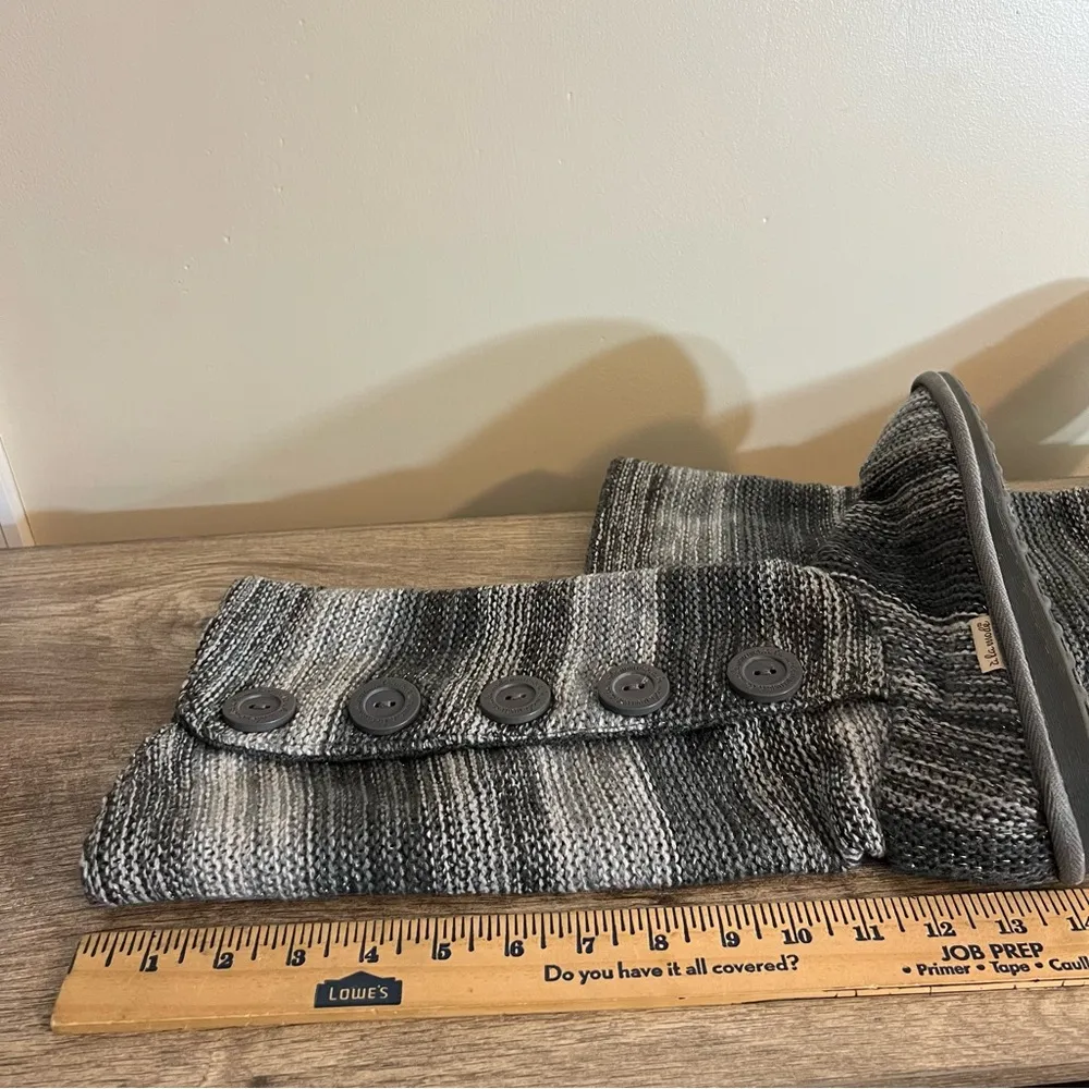 Muk Luks a la mode Tall Knit Sweater Boots Buttons Gray Women’s Size 8 - Image 12