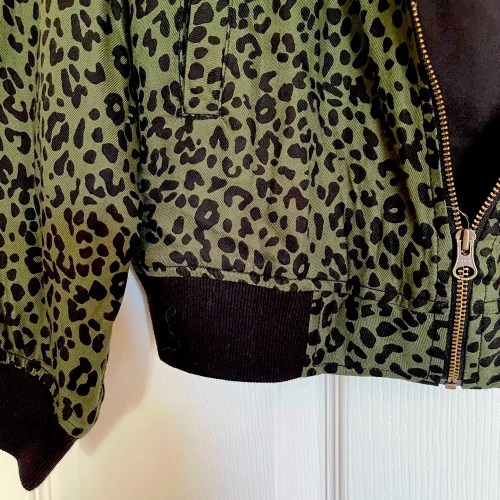 Dasha Leopard Print Bomber Jacket NWT - Image 5