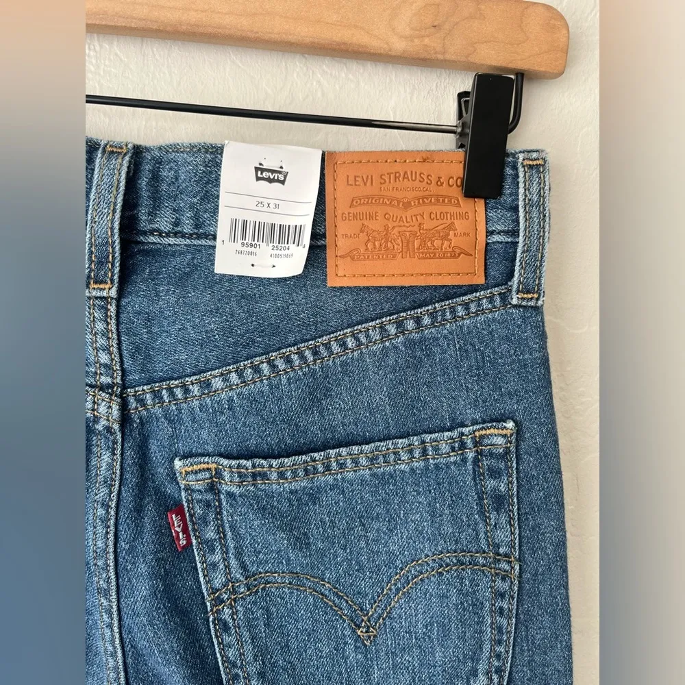 Levi’s high loose jeans lazy day medium wash 25 NWT - Image 10