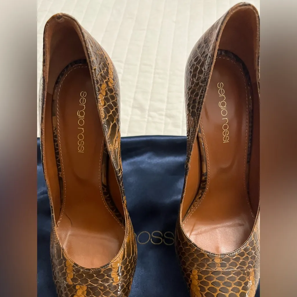 Sergio Rossi brown snake skin pumps - Image 4