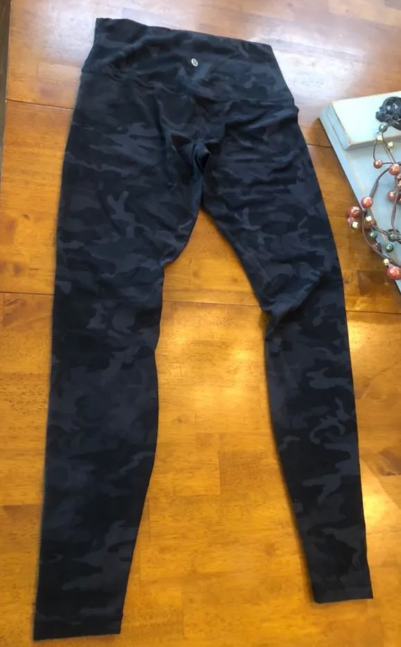 Lululemon Camo Align Pant 28” - Image 3
