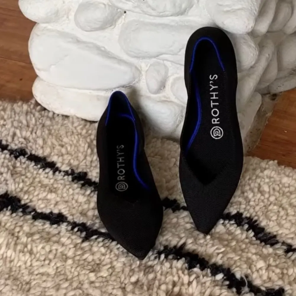 Rothys Pointed Flats Black Size 9 - Image 2