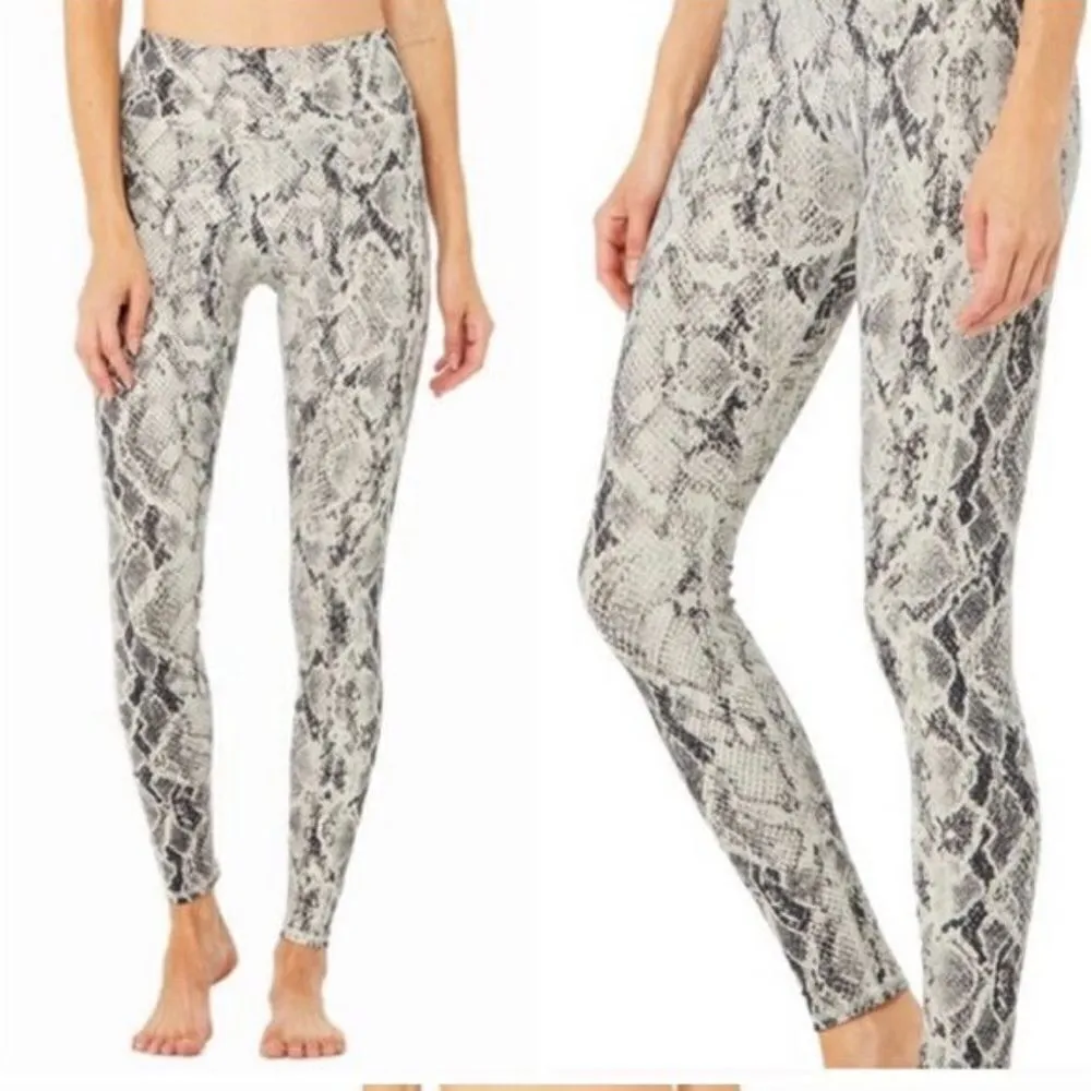 Evolution and Creation Brianna Snake Print Legging Ankle Length Black/White  L - Image 2