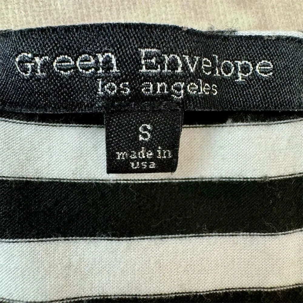 Women's S Black & White Striped Y2K Skater Top V-Neck - Image 3