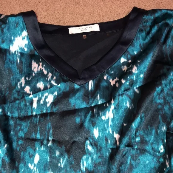 Tahari plus size blouse size 2X polyester. Blue navy satin look‎ and feel - Image 2