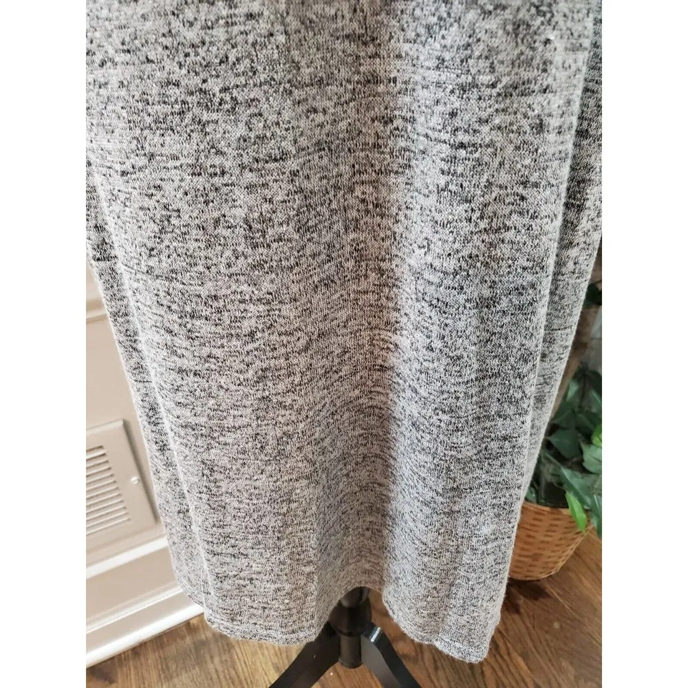 NAIF Women's Solid Gray Rayon Scoop Neck Long Sleeve Knee Length Dress Size 2X - Image 4
