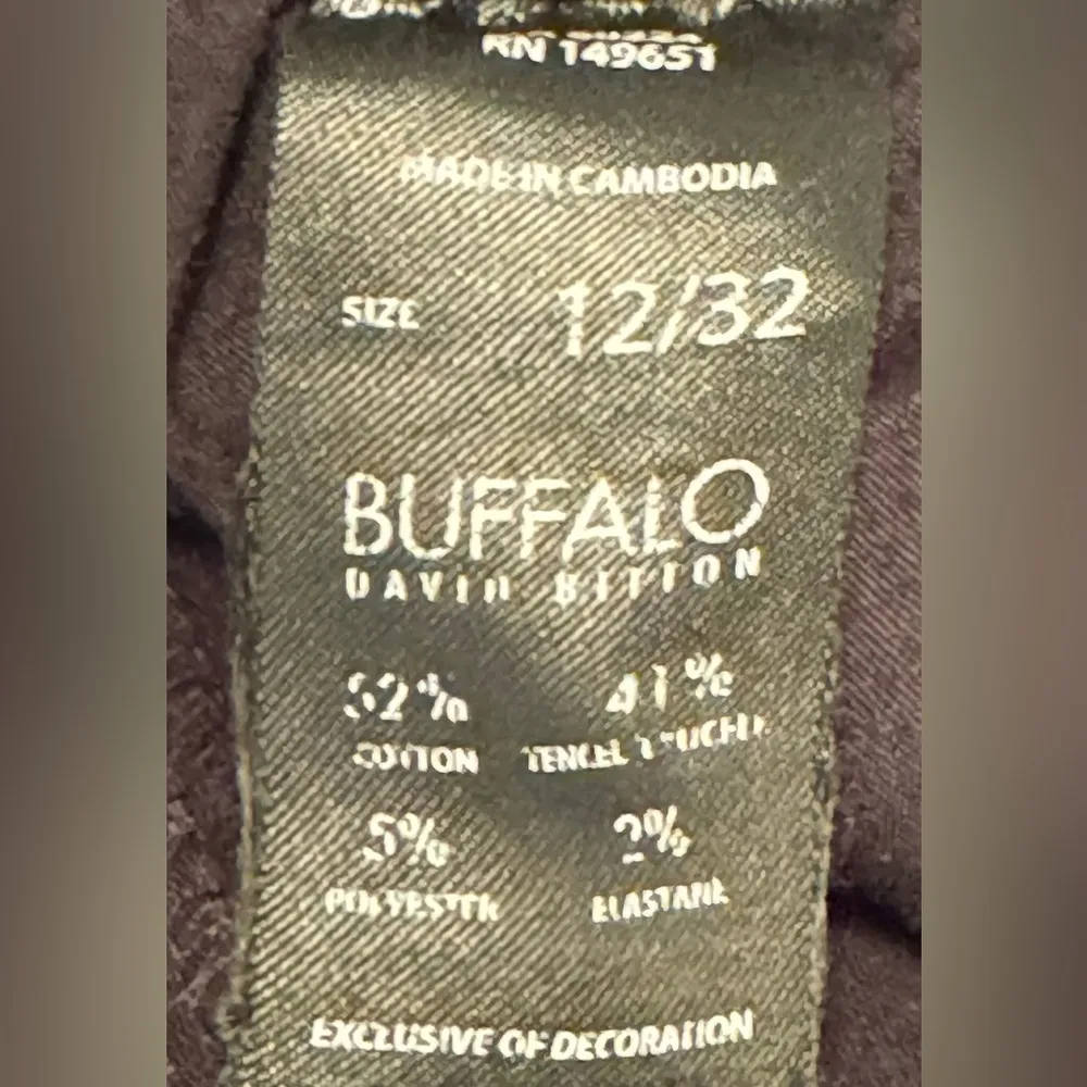 Women’s Buffalo denim jeans - black - size 12/32 - Image 6