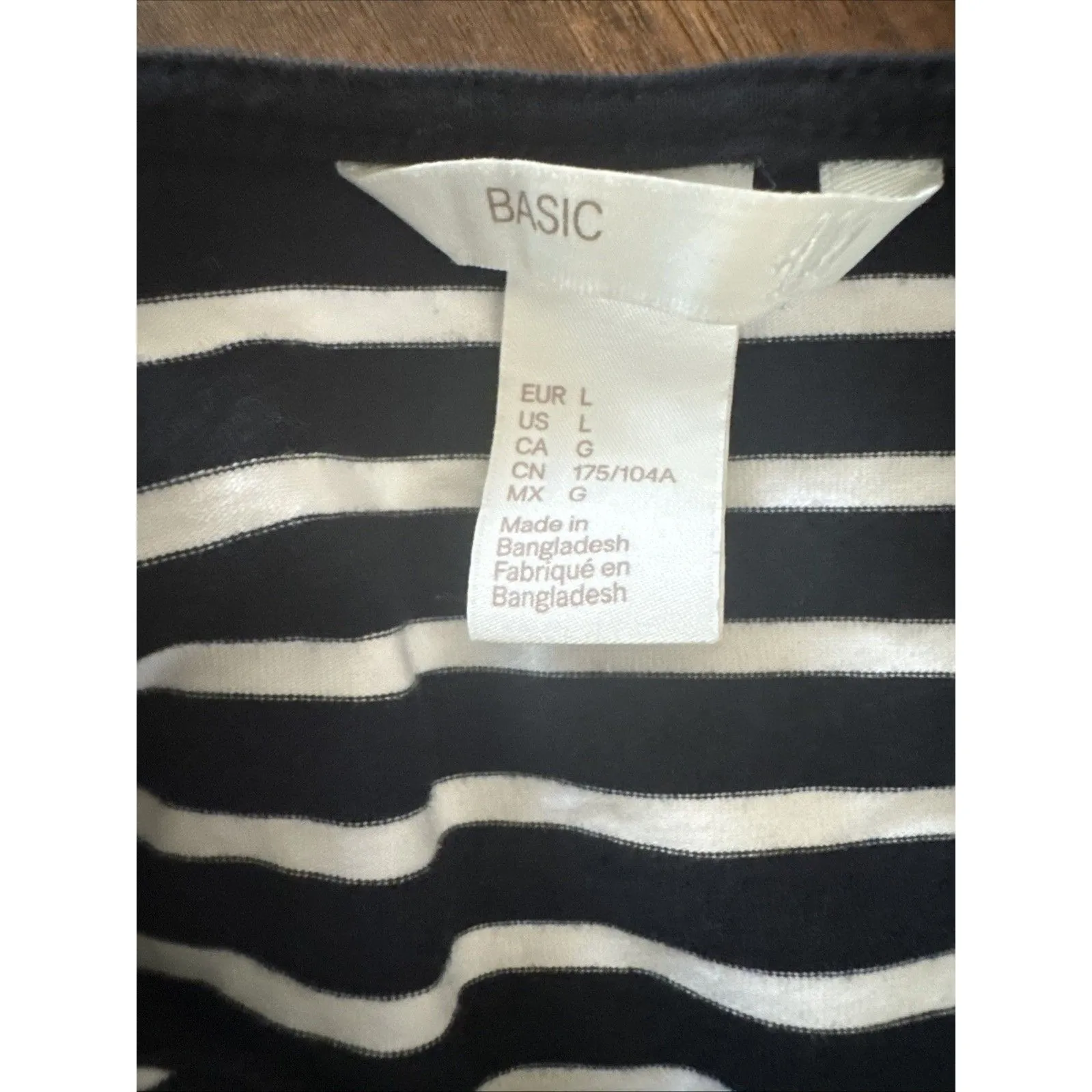 Women’s Basic H&M striped Bodycon Comfy Tshirt dress - size L‎ - Image 3