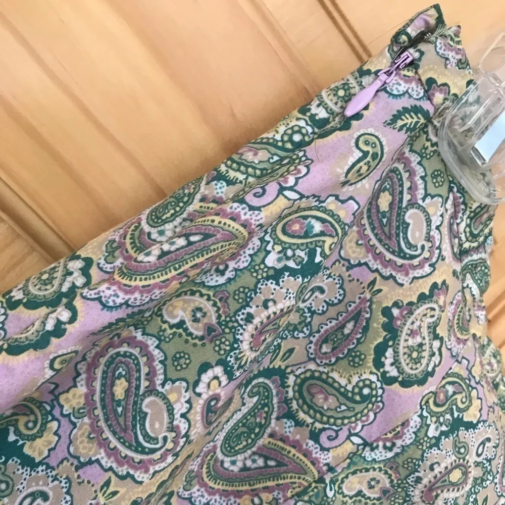 𝅺Villager Liz Claiborne pastel Paisley Print A-line Skirt Size 12 - Image 5