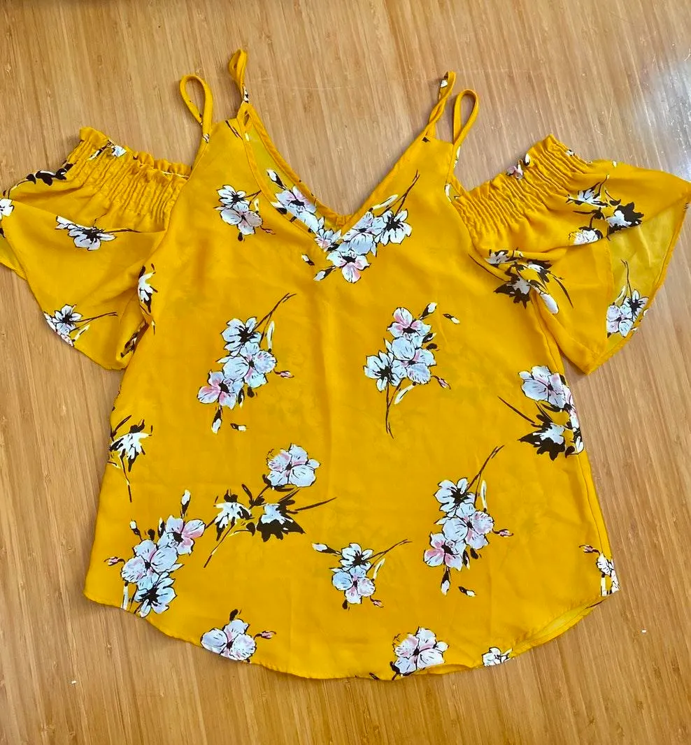 Francesca's Yellow Floral Top - Image 7