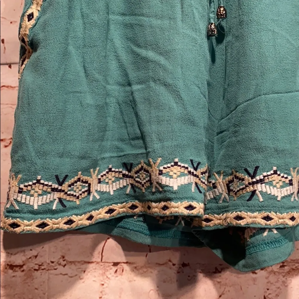 Hei Hei shorts M green elastic waistband loose fit - Image 2