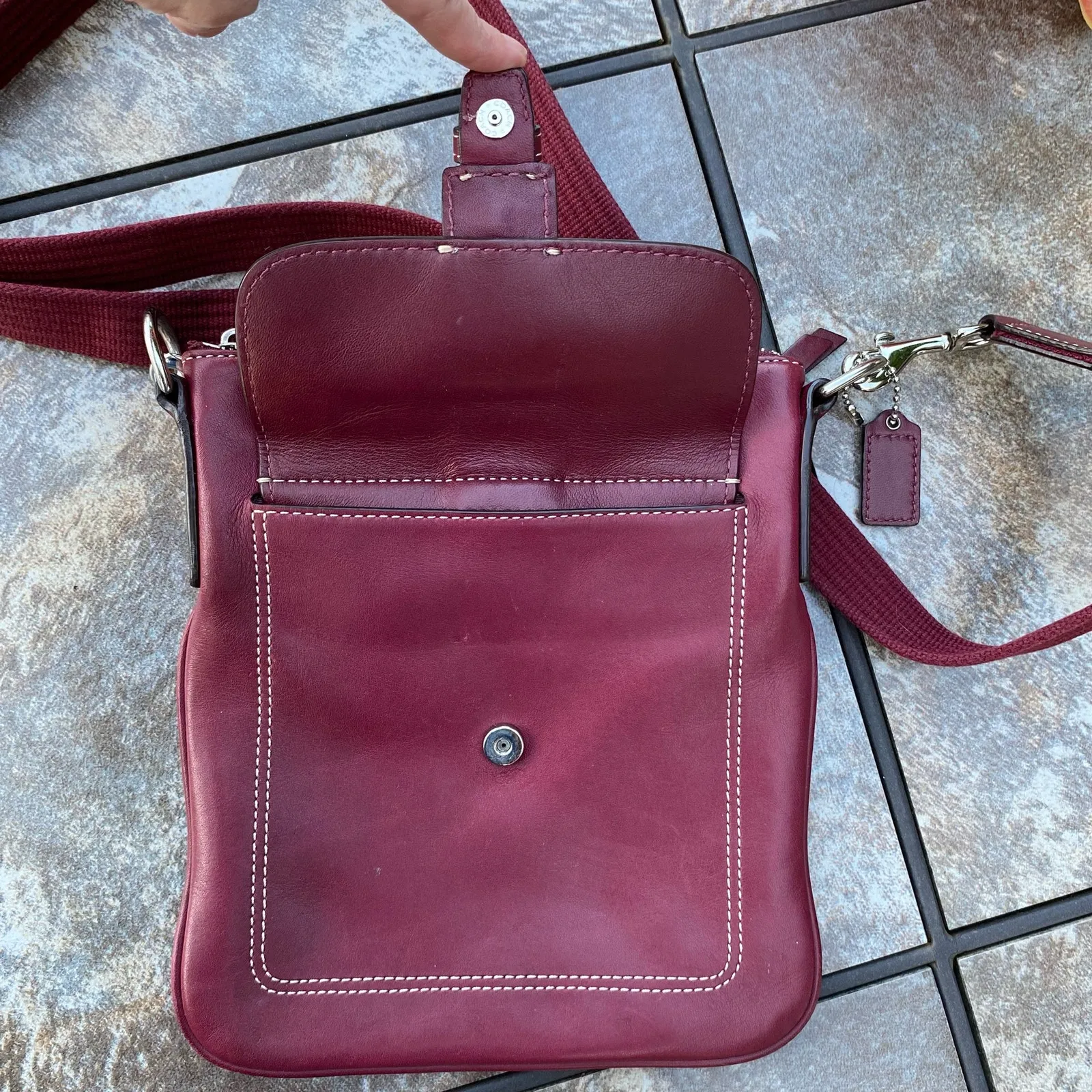 COACH Vintage Red Leather Swing Pack Crossbody Bag - Image 3